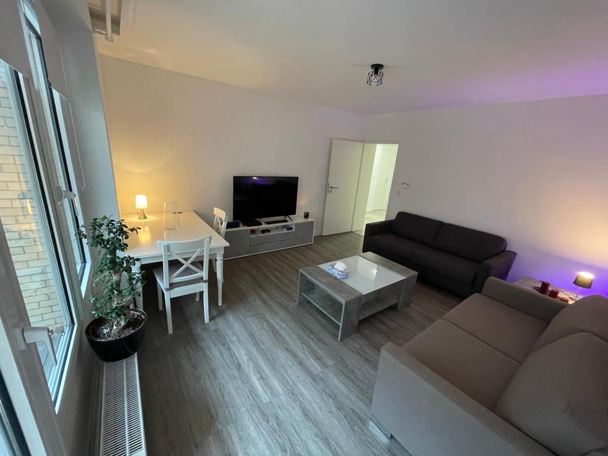 Cozy Apartment City Nightlife Dusseldorf Exterior photo